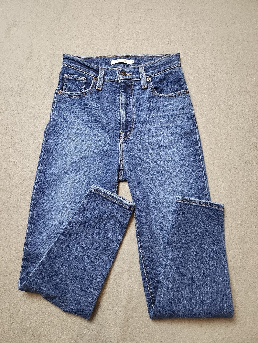 Levi’s High Waisted Mom Jean Classic High-Rise Blue Women's Jeans Sz 25 - Picture 3 of 12